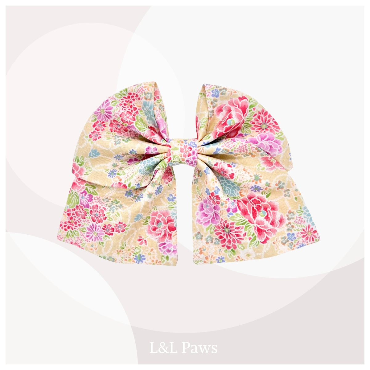 ぼたん　ベージュ色　和リボン