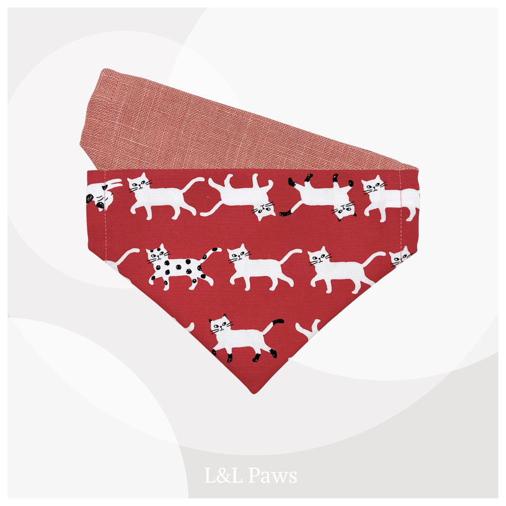 きみが好き！かわいい猫の和バンダナ 赤 Authentic Japanese Bandanas 和なバンダナ 犬 猫 ペット 和柄 日本製 手作り ギフト エルエルポウズ