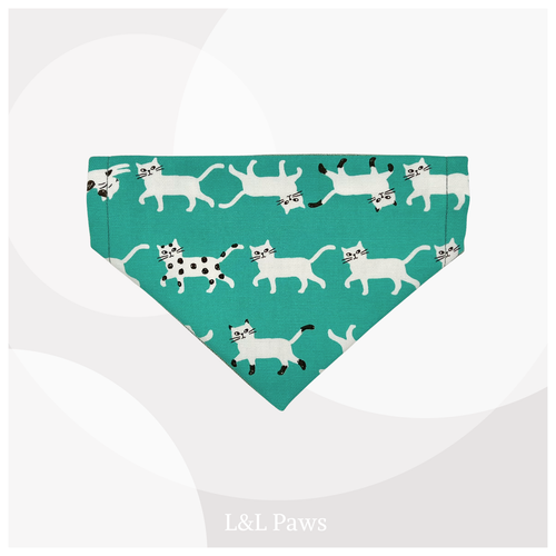 きみが好き！かわいい猫の和バンダナ 緑 Authentic Japanese Bandanas 和なバンダナ 犬 猫 ペット 和柄 日本製 手作り ギフト エルエルポウズ