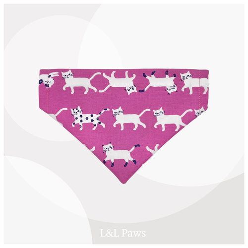 きみが好き！かわいい猫の和バンダナ ピンク Authentic Japanese Bandanas 和なバンダナ 犬 猫 ペット 和柄 日本製 手作り ギフト エルエルポウズ